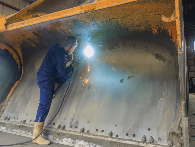 砂採取製造事業の作業風景